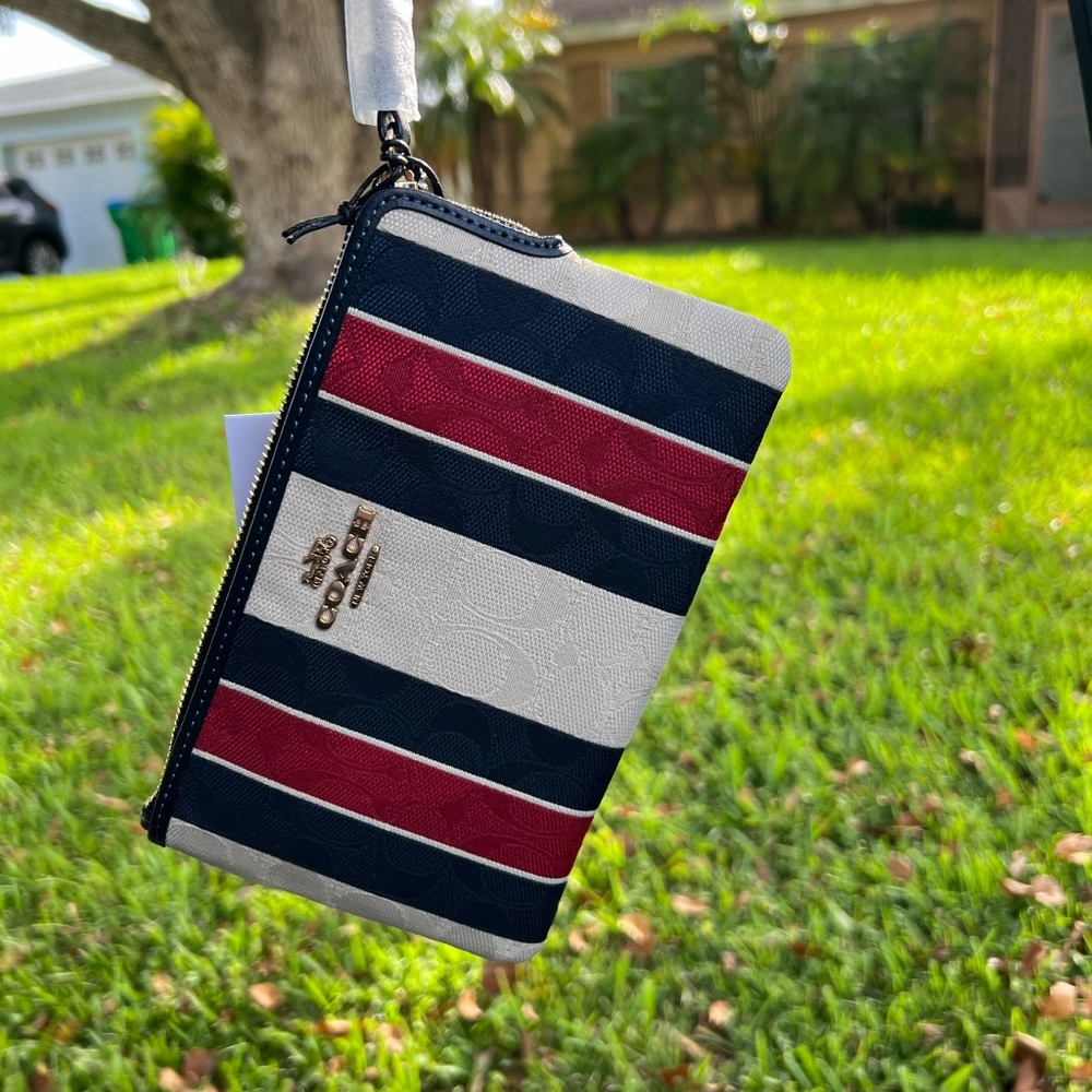 🌺SALE🔥 New Coach Wallet 🌺